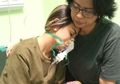Ditahan, Vanessa Angel Pingsan dan Dilarikan ke Rumah Sakit