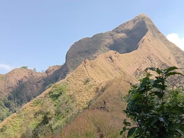 Mengenal Gunung Piramid yang didaki oleh Thoriq 