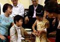 Diyakini Sebagai ‘Pasangan Kekasih di Masa Lalu’, Sepasang Anak Kembar Berusia 6 Tahun ‘Dinikahkan’ dalam Upacara Mewah