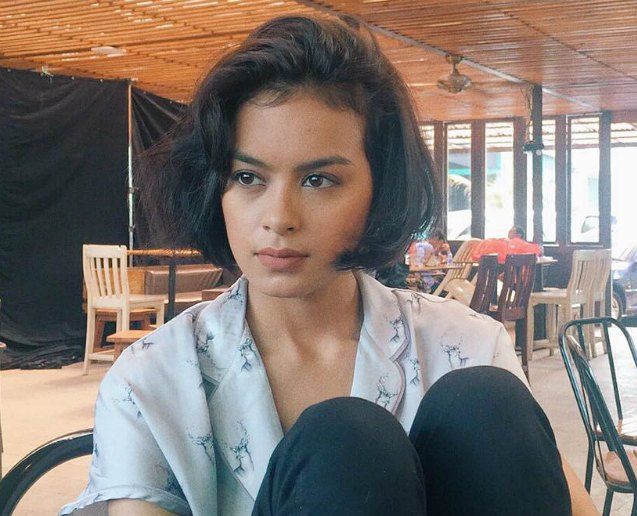 6 Gaya Modis Dengan Outfit Putih Ala Anak Sophia Latjuba Eva Celia Semua Halaman Cewekbanget 6 Gaya Modis Dengan Outfit Putih Ala Anak Sophia Latjuba Eva Celia Semua Halaman Cewekbanget