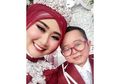 Kocak, Daus Mini Gunakan ini Saat Resepsi Pernikahan Ketiga Agar Tubuhnya Sejajar dengan Istri