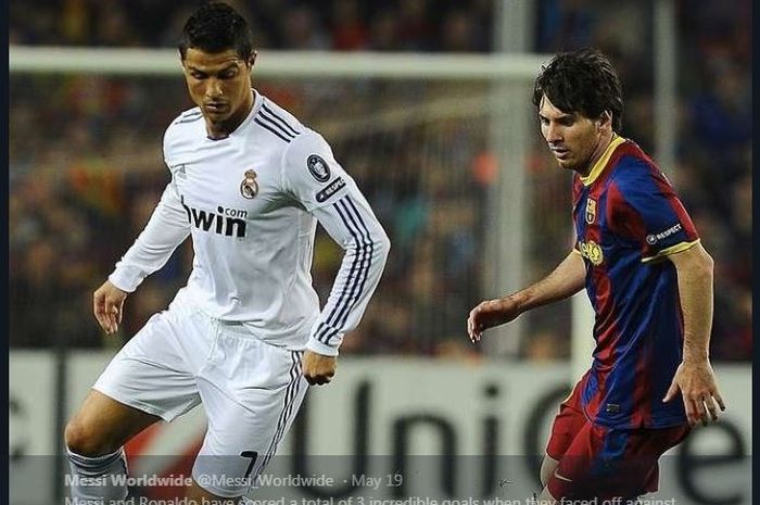 Cristiano Ronaldo dan Lionel Messi saat bertanding dalam duel Real Madrid kontra Barcelona.