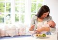 Minuman Ibu Menyusui agar Bayi Lancar Buang Air Besar, Moms Wajib Tahu!