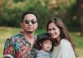 Penampilan Kocak Ringgo Agus Rahman dan Bjorka Ketika Memakai Wig, Tergemas!