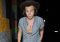 Nggak Ribet, Begini Cara Biar Kamu Bisa Tampil Kece Kaya Harry Styles