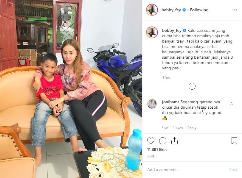 Bebby Fey bersama sang putra