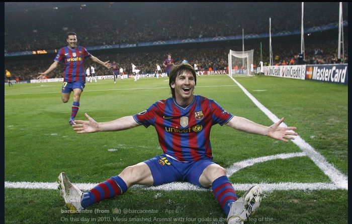 Lionel Messi merayakan golnya untuk Barcelona ke gawang Arsenal di Liga Champions 2009-2010.