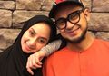 Rayakan Anniversary, Tengok Gaya Liburan Romantis ala Ramzi & Istri!
