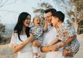 Selalu Kompak dan Romantis, Ternyata Ini Rahasia Rumah Tangga Harmonis Christian Sugiono