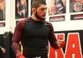 Vladimir Putin Minta Ayah Khabib Nurmagomedov untuk Tak Menghukum Anaknya
