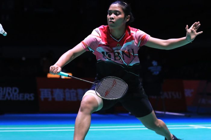 Pemain tunggal putri Indonesia, Gregoria Mariska Tunjung, saat menghadapi Yvonne Li dari Jerman pada babak pertama Japan Open 2022 di Maruzen Intec Arena Osaka, Jepang, 30 Agustus 2022. 