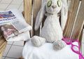 Tertinggal di Hotel, Boneka Kelinci Ini Justru Dapat Pelayanan Bintang 5 dari Staf Hotel
