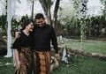 Momen Kemesraan Kahiyang Ayu dan Bobby Nasution yang Tertangkap Kamera, Mulai dari Memberi Bunga hingga Nyanyi Bareng