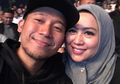 Rumah Mewah Denny Cagur: Kisah Sedih Tentang LIft Hingga Ruang Karaoke Pribadi!