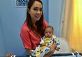 Bisa Ditiru! Begini Cara Dokter Reisa Memilih Pakaian untuk Bayi