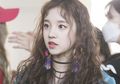 6 Tips Bikin Rambut Keriting Jadi Lembut Seperti Yuqi (G)I-DLE
