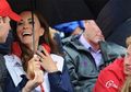 Lucunya Ekspresi Pangeran Harry Saat Jadi ' Obat Nyamuk' Pangeran William dan Kate Middleton
