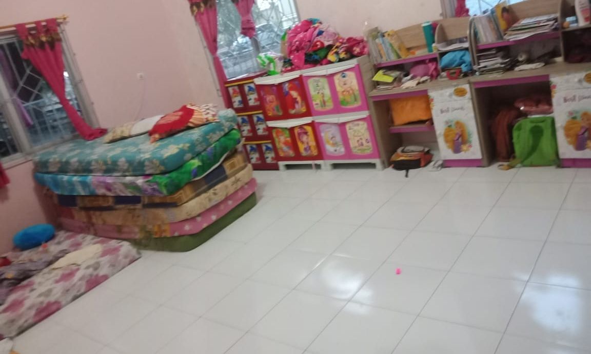 kondisi kamar untuk tidur anak-anak di Yasayan Lentera