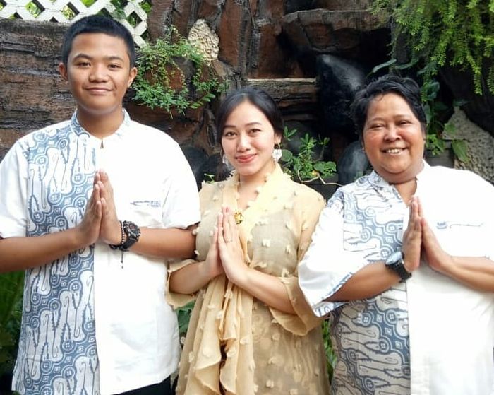 Suti Karno dan anaknya