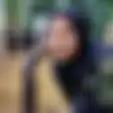 Foto Gadis Bandung yang Pamer Dicium Ular King Cobra 4 Meter, Netizen Sampai Merinding Hingga Viral