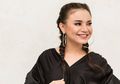 Foto Bareng Cha Eun Woo, Rossa Malah Ngambek Gara-gara Robby Purba