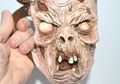 Seram! Seniman Ini Membuat Monster "Hidup" di Cangkir-Cangkir Miliknya