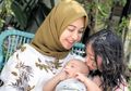 Cara Poppy Bunga Mencegah Sibling Rivalry Anak Bisa Ditiru Moms Nih