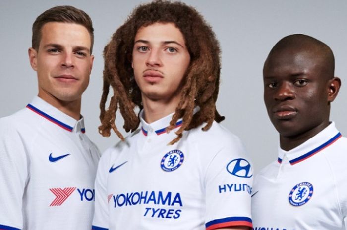 Kostum tandang Chelsea 2019/2020