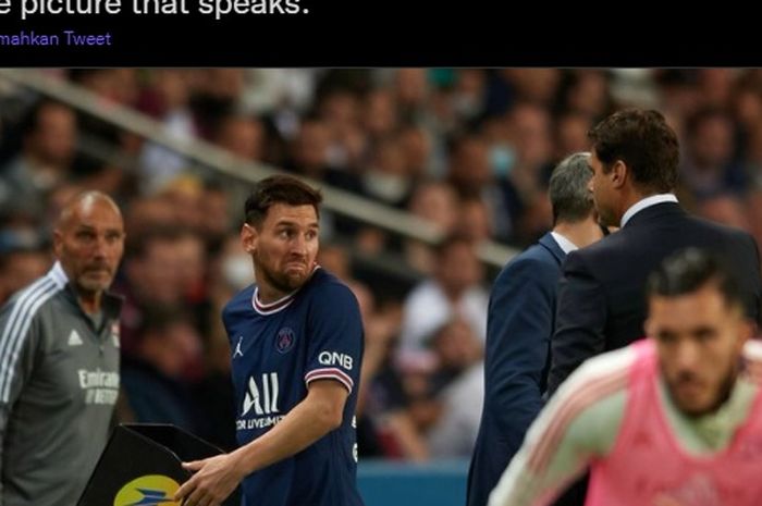 Lionel Messi tampak kesal saat diganti di tengah laga PSG vs Olympique Lyon