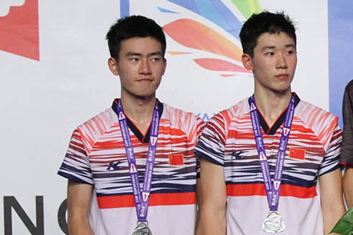 Wang Chang (kiri) Di Zi Jian (kanan)