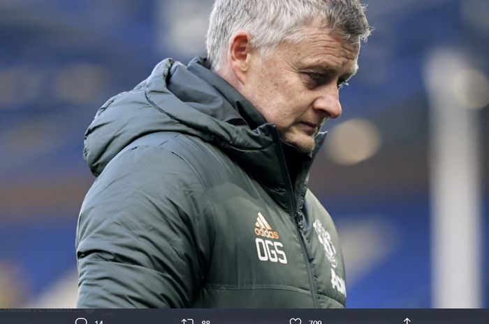 Pelatih Manchester United, Ole Gunnar Solskjaer, mendapat sorotan lantaran gagal membawa tim Setan Merah lolos ke babak 16 besar Liga Champions 2020-2021.