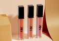 Riasan Makeup Makin Stunning dengan Pulasan Lipstik Glossy dari SASC!