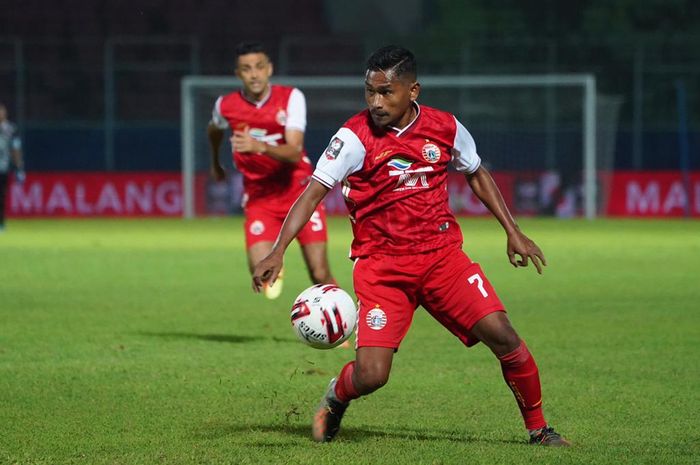 Pemain Persija Jakarta Ramdani Lestaluhu,  di laga lawan PSM Makassar di Piala Menpora 2021, di Stadion Kanjuruhan, Malang, Jawa Timur, pada Senin (22/3/2021)