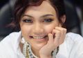 Unggah Foto Saat Makan Bersama, Akhirnya Sosok Pria Tunangan Rina Nose yang Seorang Chef Terungkap!