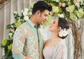 Resmi Tunangan Hari Ini, Intip Kebaya Modern Pilihan Irish Bella Saat Pesta Pertunangan dengan Ammar Zoni