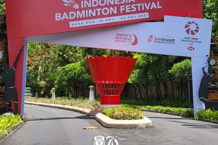 Indonesia Badminton Festival terdiri atas Indonesia Masters 2021, Indonesia Open 2021, dan BWF World Tour Finals 2021 akan berlangsung selama 16 November sampai 5 Desember 2021.