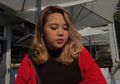 7 Cara Anak Ari Lasso, Aura Rivanya Pakai Outfits Hitam. Stylish!
