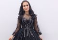 Iis Dahlia Tanggapi Kritik Warganet Perihal Audisi: Woi Orang Suci!