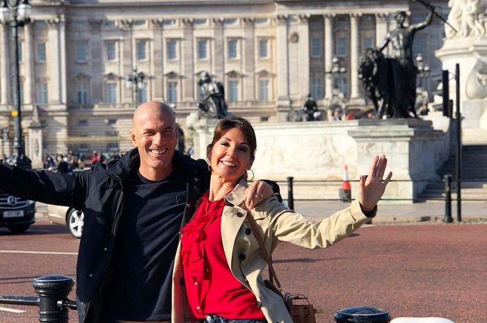 Zinedine Zidane berlibur di London bersama sang istri tercinta