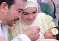 Akhirnya Siti Nurhaliza Ungkap Nama dan Arti Anak Pertamanya