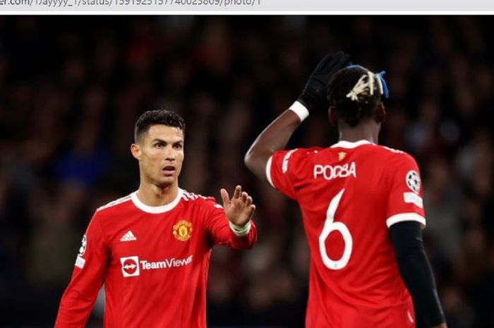 Cristiano Ronaldo dan Paul Pogba saat masih sama-sama membela Manchester United.