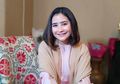 Prilly Latuconsina Kenakan Hijab Syar'i Saat Gabung Kajian Para Artis, Adem Banget!