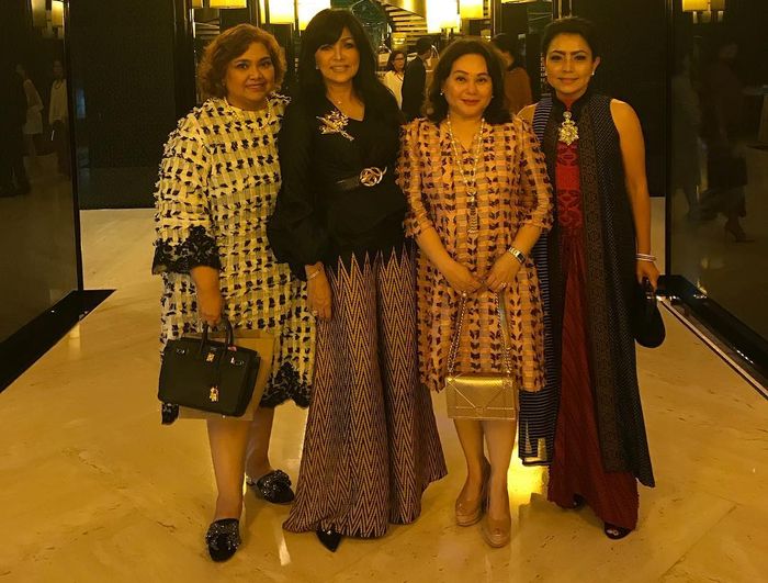 Tri Hanurita dan Mayangsari