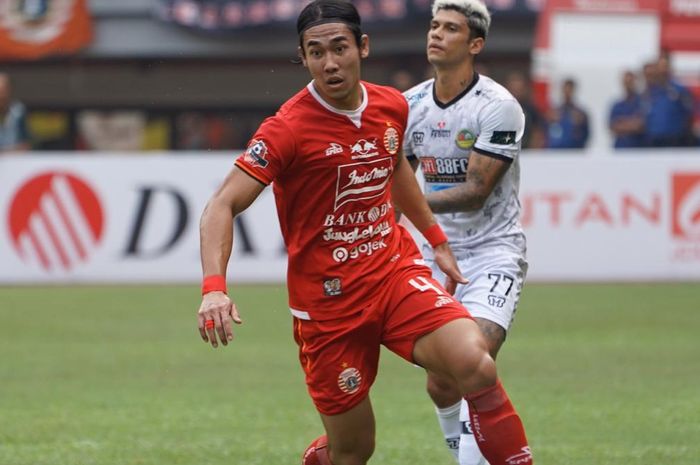 Pemain Persija Jakarta, Ryuji Utomo, saat melawan Tira Persikabo