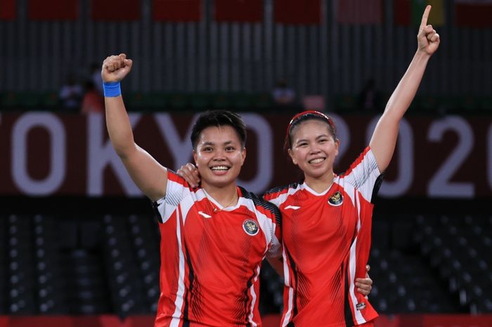 Pasangan ganda putri Indonesia, Greysia Polii/Apriyani Rahayu, memenangi pertandingan semifinal Olimpiade Tokyo 2020 atas Lee So-hee/Shin Seung-chan (Korea Selatan) di Musashino Forest Sport Plaza, Tokyo, Jepang, Sabtu (31/7/2021).