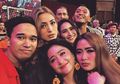 Jessica Pulang Ke Indonesia dan Berfoto dengan Anwar, Warganet Doakan Ini