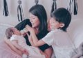 Sibuk Merawat Anaknya yang Ke-2, Sharena Delon Kangen Si Sulung