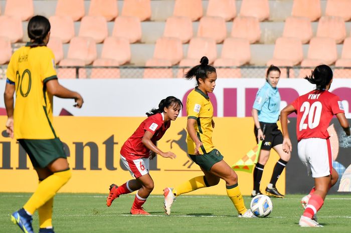 Suasana pertandingan timnas Wanita Indonesia melawan timnas Wanita Indonesia pada Piala Asia Wanita 2022, di Mumbai Arena, Mumbai, Jumat (21/1/2022)