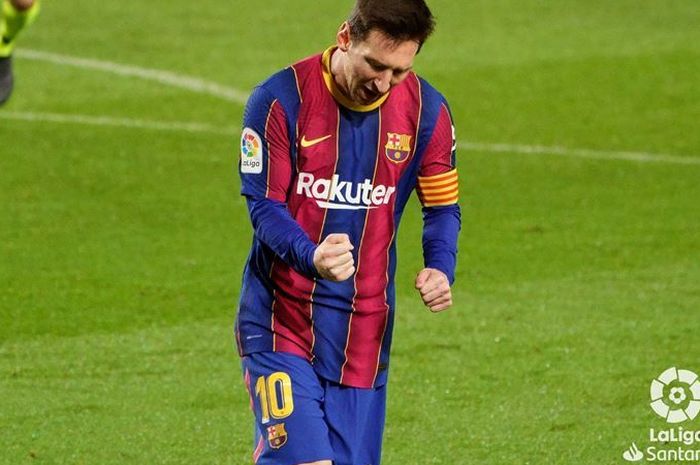 Aksi megabintang Barcelona, Lionel Messi, saat melawan Levante pada Minggu (13/12/2020).
