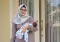 Zee Zee Shahab Unggah Foto Anak, Warna Mata Baby Keriym Jadi Sorotan